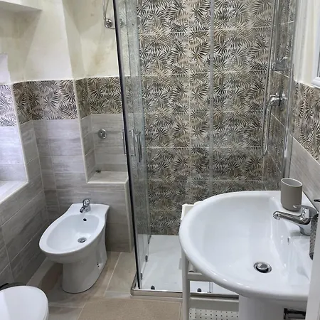 Piazza Palestro Apartment *